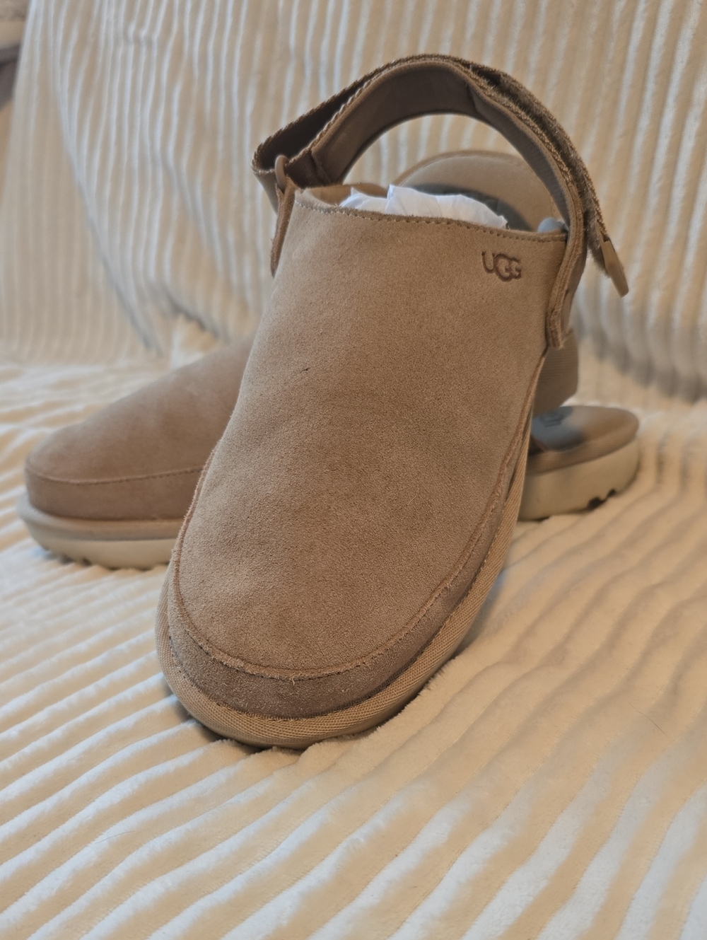 UGG Women's Tan Suede Clog Sandals with Adjustable Back Strap WM 6